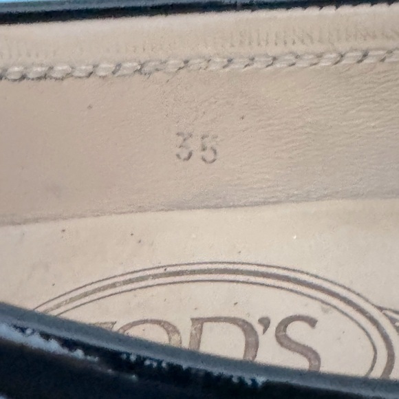TOD’S Size EU 35 (US 5) Patent Leather Loafers Black - Picture 16 of 17